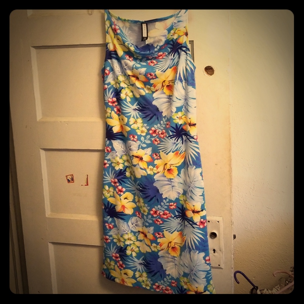 Forever 21 Hibiscus print dress